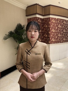 张奥红
现就职于北京亚太花园酒店，担任餐饮部西餐领班
