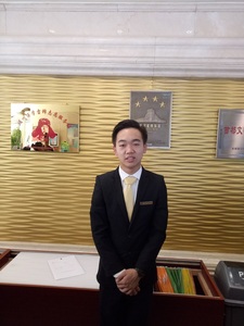 张富康
现就职于北京亚太花园酒店，担任公关部文员